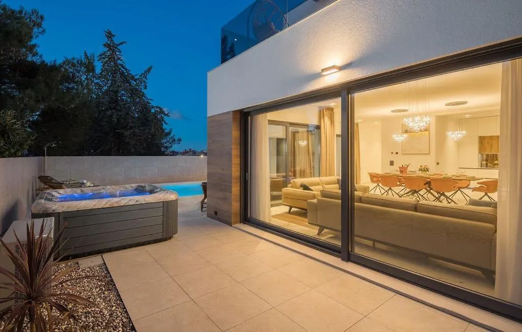 Villa Luxor Zambratija  0*, Zambratija (Istria)